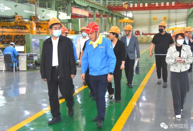 呼和浩特市委副书记、市长张新伟莅临304永利集团呼和浩特加工中心视察调研