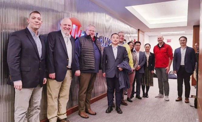 304永利集团国际造访马尼托瓦克